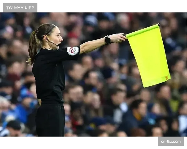 “VAR争议再起:英超裁判判罚标准是否统一?” “VAR争议再起:英超裁判判罚标准是否统一?”