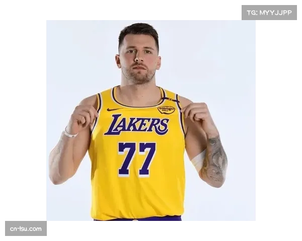 NBA战术探索功能上线,球迷可语音检索东契奇后撤步三分集锦 NBA战术探索功能上线,球迷可语音检索东契奇后撤步三分集锦